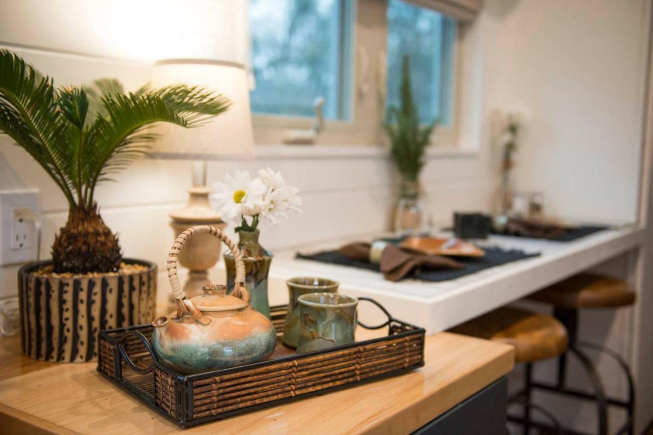 Montana Escape Elegant Tiny House In Waco Near Magnolia Villa Ngoại thất bức ảnh