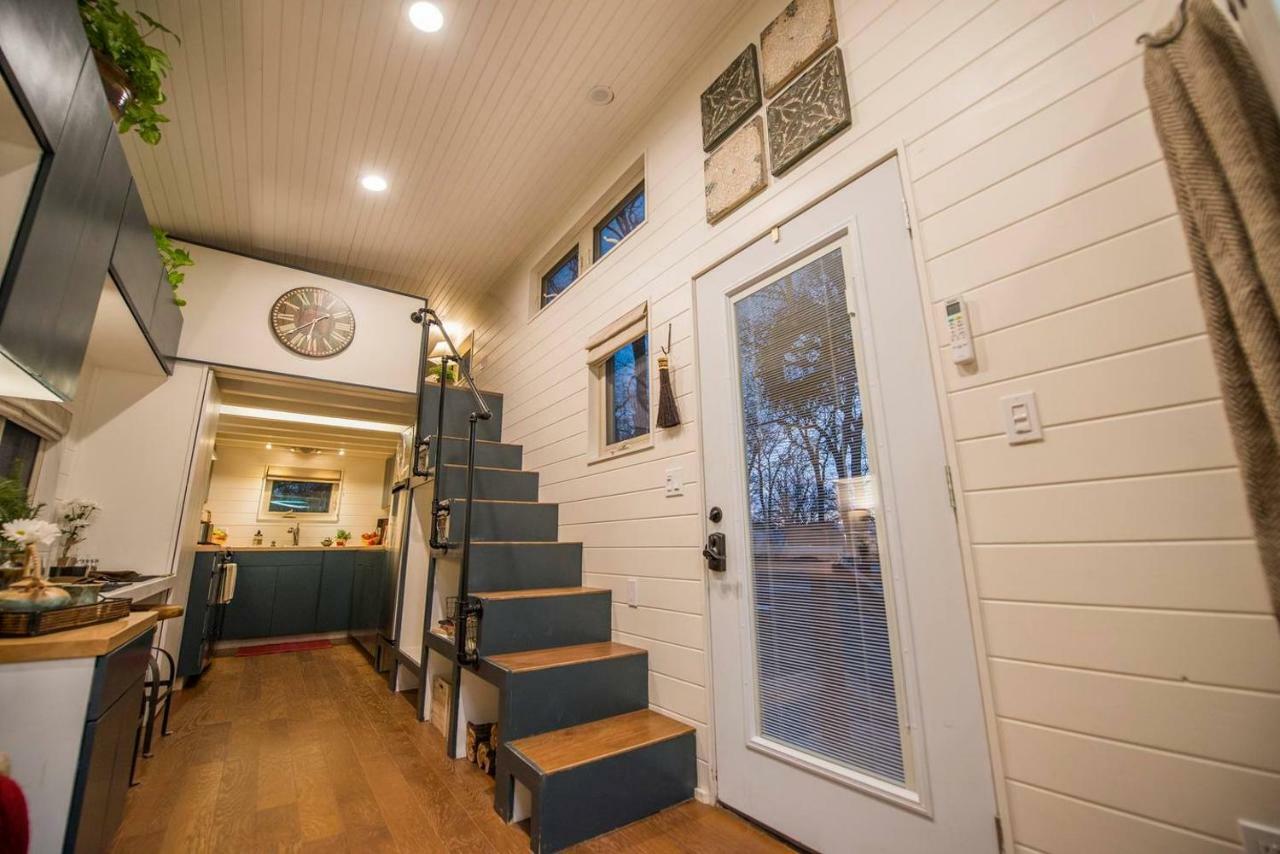 Montana Escape Elegant Tiny House In Waco Near Magnolia Villa Ngoại thất bức ảnh