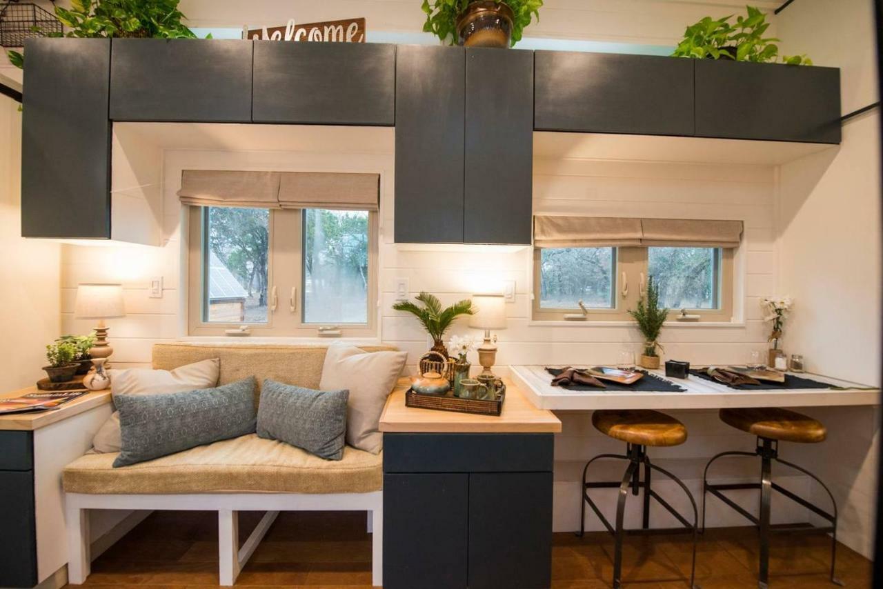 Montana Escape Elegant Tiny House In Waco Near Magnolia Villa Ngoại thất bức ảnh