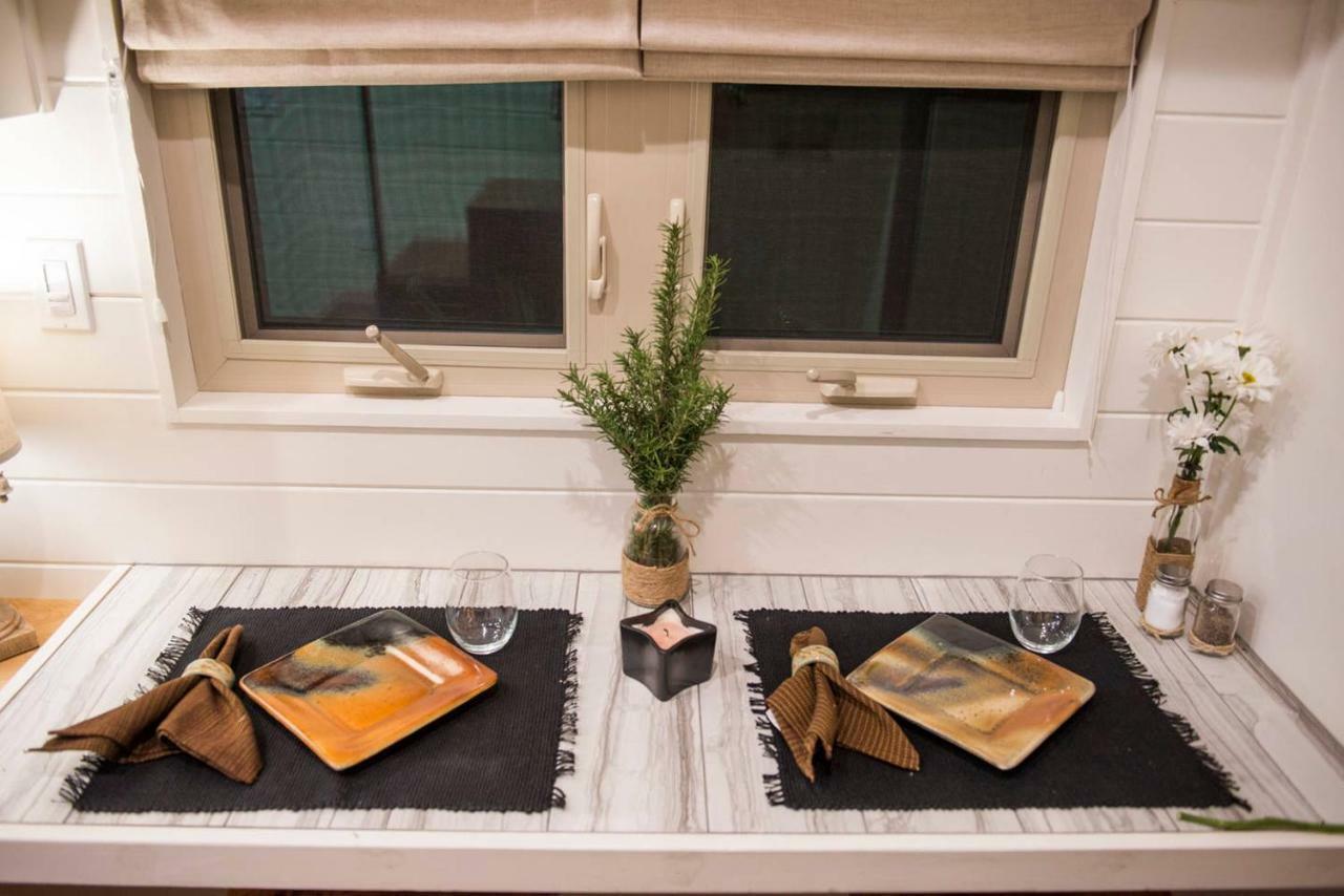 Montana Escape Elegant Tiny House In Waco Near Magnolia Villa Ngoại thất bức ảnh