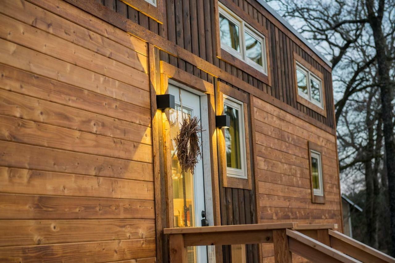 Montana Escape Elegant Tiny House In Waco Near Magnolia Villa Ngoại thất bức ảnh