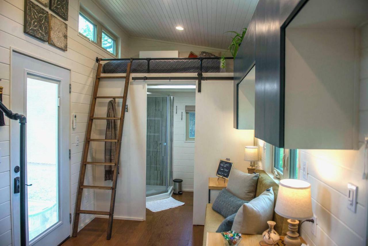 Montana Escape Elegant Tiny House In Waco Near Magnolia Villa Ngoại thất bức ảnh